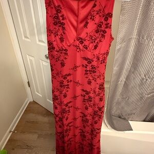 Red Floral V-Neck Sleeveless Maxi Dress